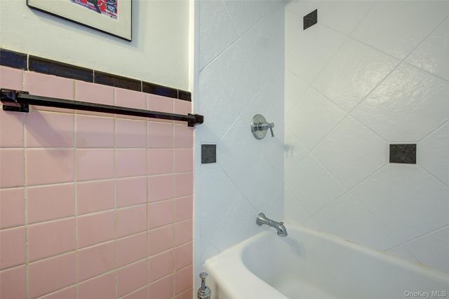 125-05 84th Avenue 6G, Kew Gardens, NY 11415