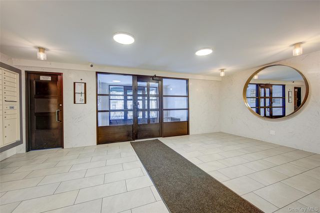 125-05 84th Avenue 6G, Kew Gardens, NY 11415