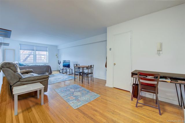 125-05 84th Avenue 6G, Kew Gardens, NY 11415