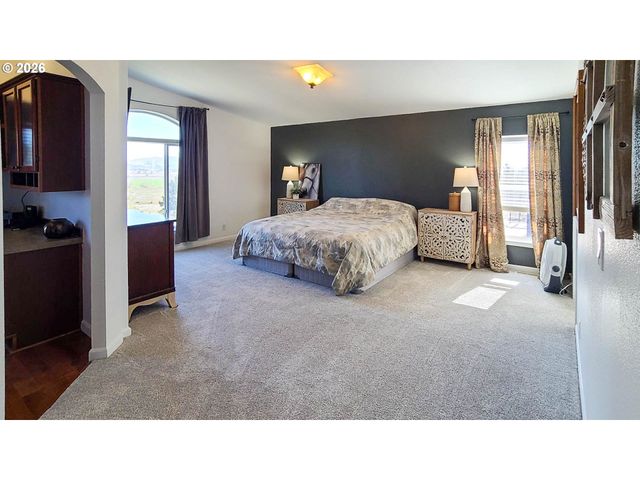 6710 JAKE Rd, Klamath Falls, OR 97601