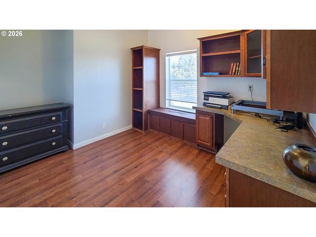 6710 JAKE Rd, Klamath Falls, OR 97601