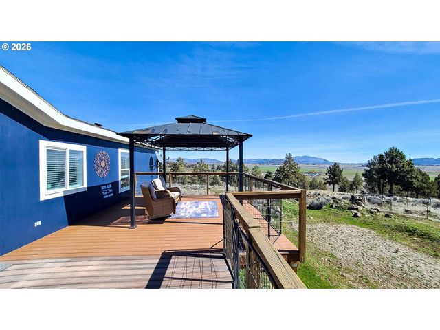 6710 JAKE Rd, Klamath Falls, OR 97601