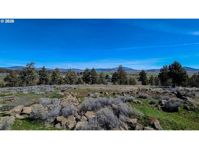 6710 JAKE Rd, Klamath Falls, OR 97601