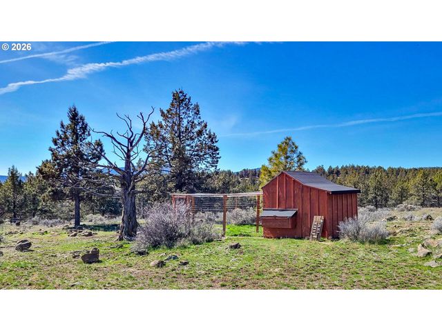 6710 JAKE Rd, Klamath Falls, OR 97601