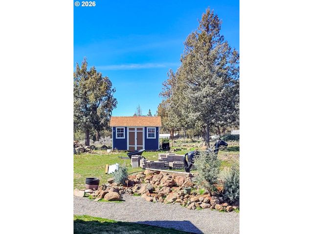 6710 JAKE Rd, Klamath Falls, OR 97601