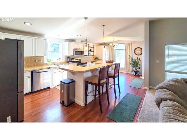 6710 JAKE Rd, Klamath Falls, OR 97601