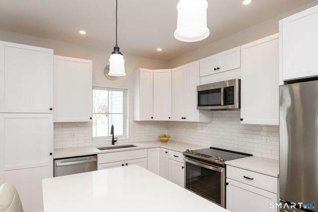 138 Boston Post Road 2, East Lyme, CT 06333