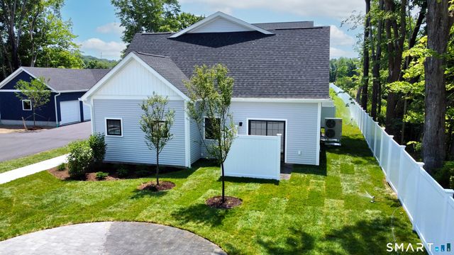 138 Boston Post Road 2, East Lyme, CT 06333