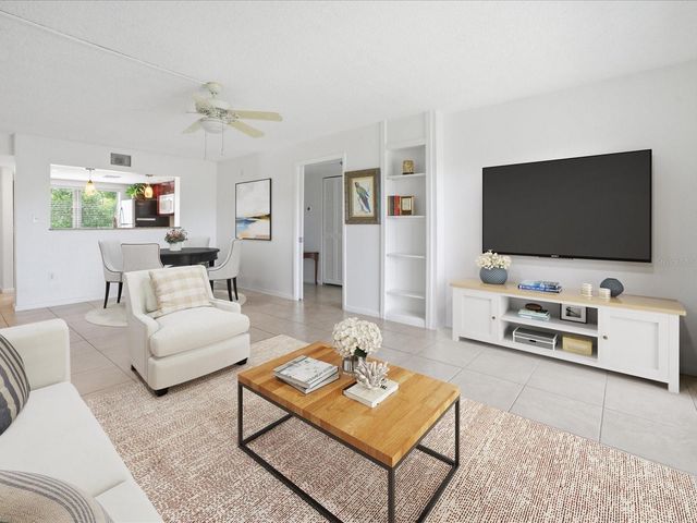 13626 GREENFIELD DRIVE 401, Tampa, FL 33618
