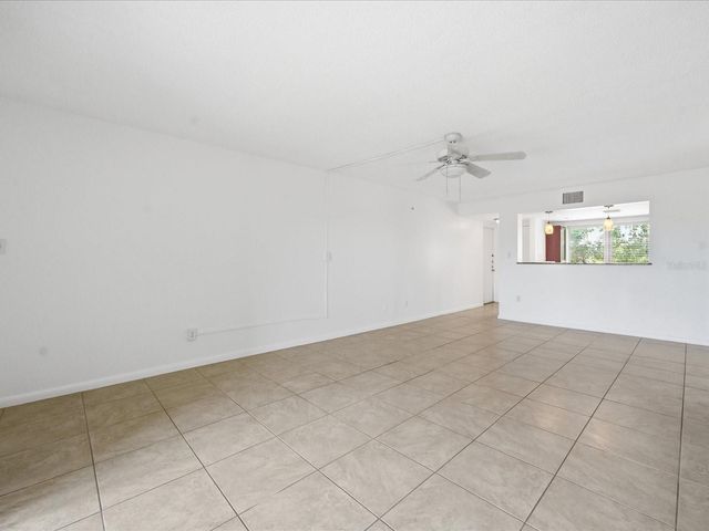 13626 GREENFIELD DRIVE 401, Tampa, FL 33618