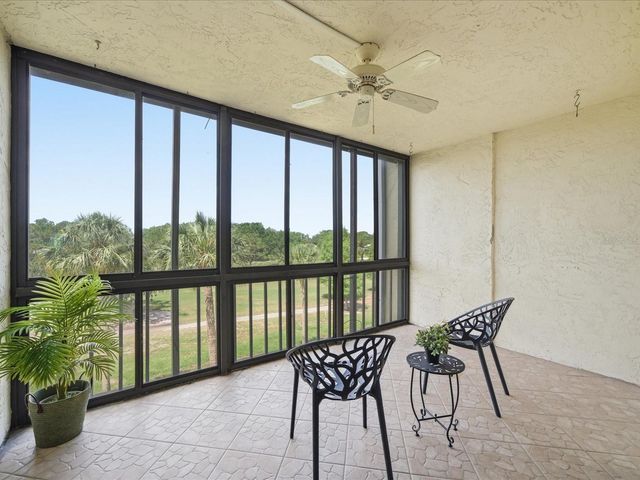 13626 GREENFIELD DRIVE 401, Tampa, FL 33618