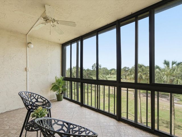 13626 GREENFIELD DRIVE 401, Tampa, FL 33618