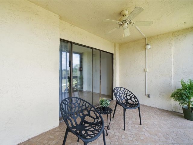 13626 GREENFIELD DRIVE 401, Tampa, FL 33618
