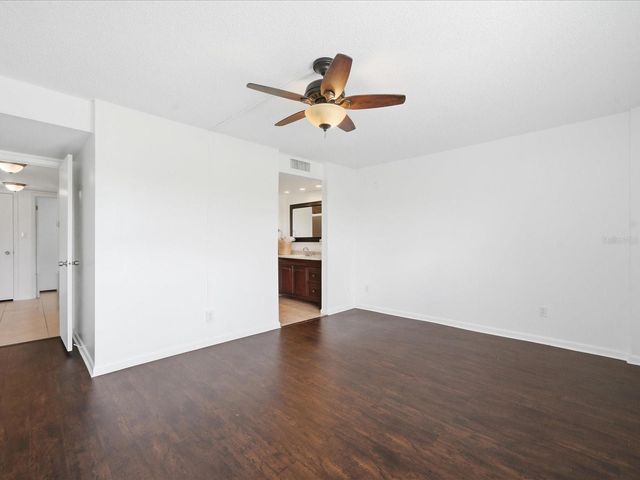 13626 GREENFIELD DRIVE 401, Tampa, FL 33618