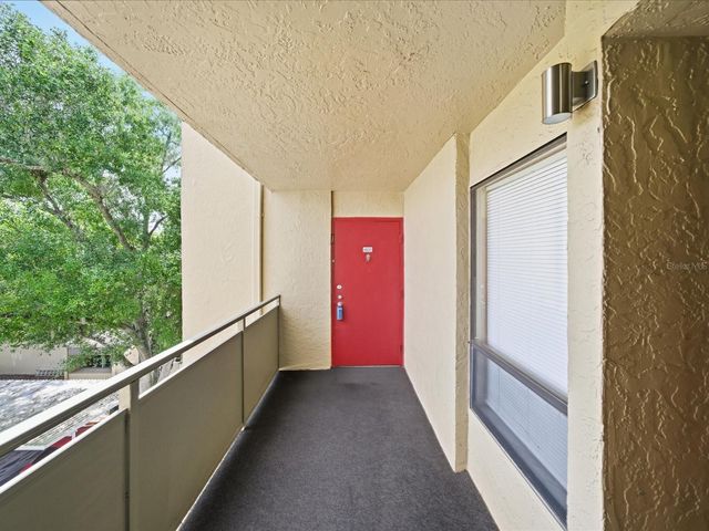 13626 GREENFIELD DRIVE 401, Tampa, FL 33618