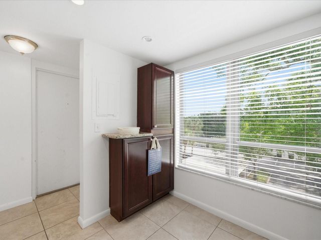 13626 GREENFIELD DRIVE 401, Tampa, FL 33618