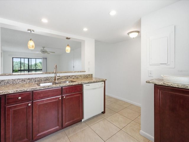 13626 GREENFIELD DRIVE 401, Tampa, FL 33618