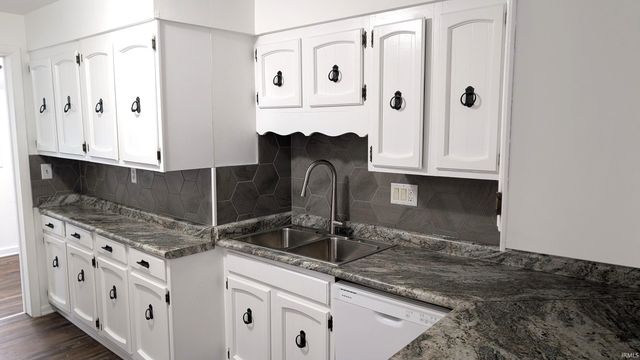 416 E Bradford Street, Marion, IN 46952