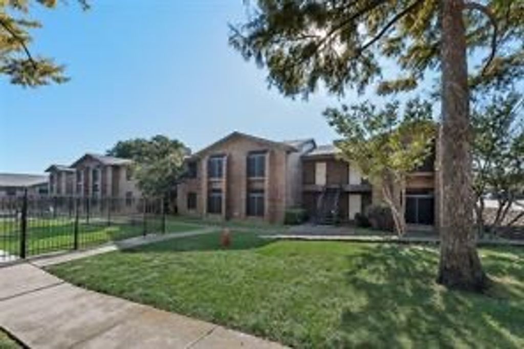 4464 Chaha Road 205, Garland, TX 75043