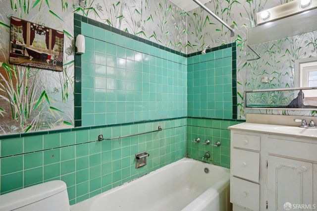 715 Lakeview Avenue, San Francisco, CA 94112