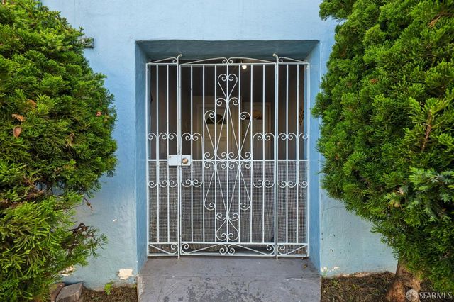 715 Lakeview Avenue, San Francisco, CA 94112