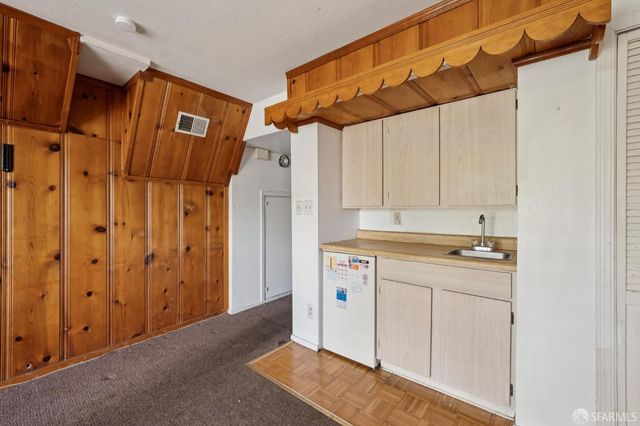 715 Lakeview Avenue, San Francisco, CA 94112
