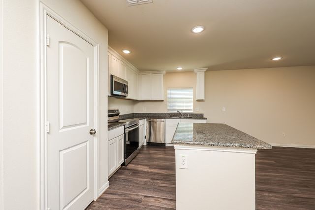 2034 Clay Street, Mabank, TX 75147