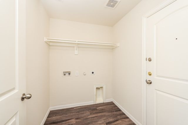 2034 Clay Street, Mabank, TX 75147