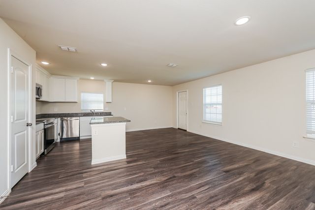 2034 Clay Street, Mabank, TX 75147