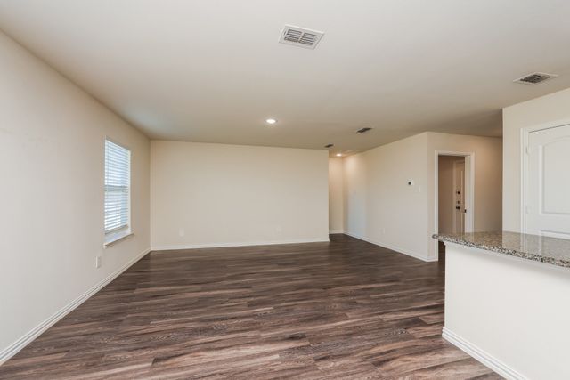 2034 Clay Street, Mabank, TX 75147