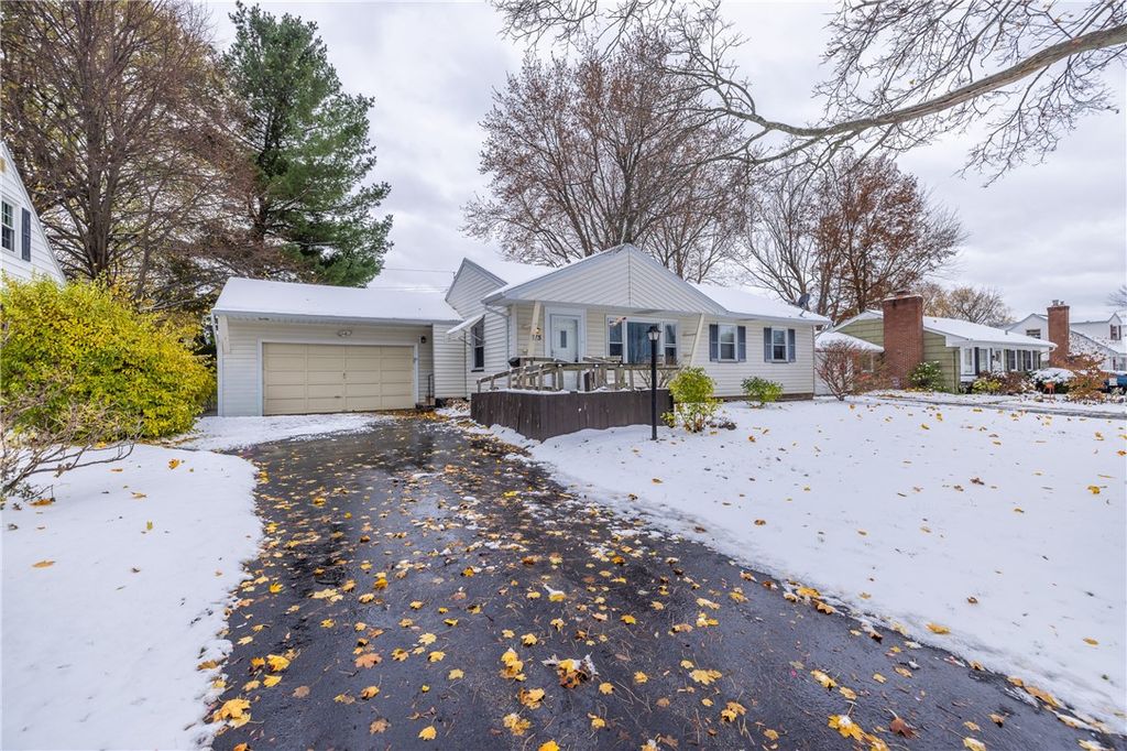 275 Sandalwood Drive, Greece, NY 14616