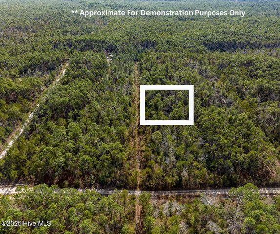 1275 S Eagle Way SE, Southport, NC 28461