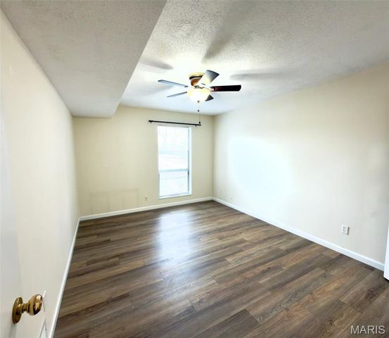 444 N Clay Avenue 1B, St Louis, MO 63122