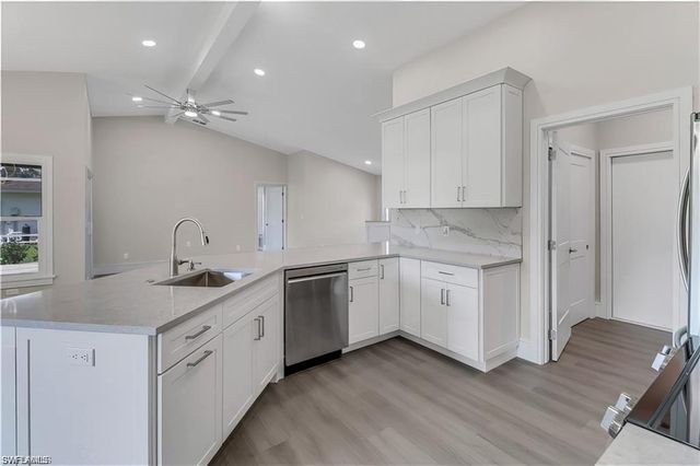 270 Madison DR, Naples, FL 34110