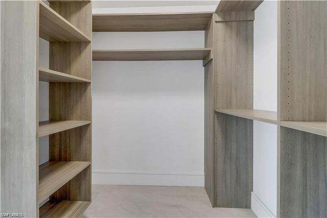 270 Madison DR, Naples, FL 34110