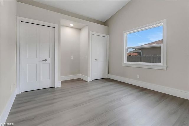 270 Madison DR, Naples, FL 34110