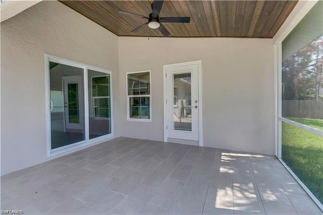 270 Madison DR, Naples, FL 34110