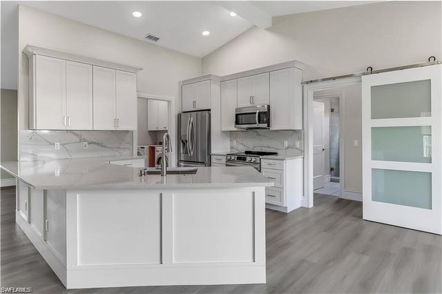 270 Madison DR, Naples, FL 34110