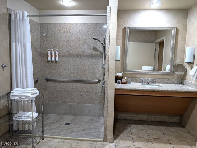 211 East Flamingo Road 720, Las Vegas, NV 89169