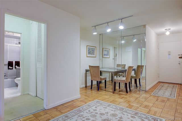 66-36 Yellowstone Boulevard 4-A, Forest Hills, NY 11375