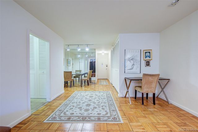 66-36 Yellowstone Boulevard 4-A, Forest Hills, NY 11375