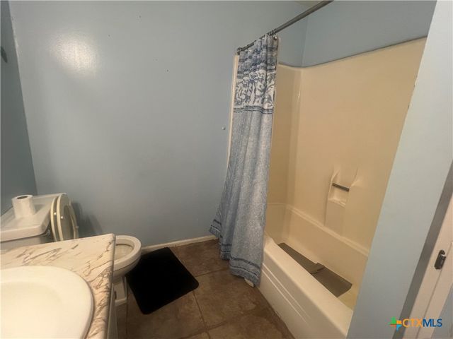 509 W 6th Street, Yorktown, TX 78164