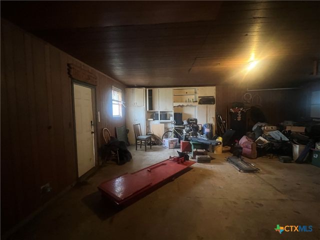 509 W 6th Street, Yorktown, TX 78164