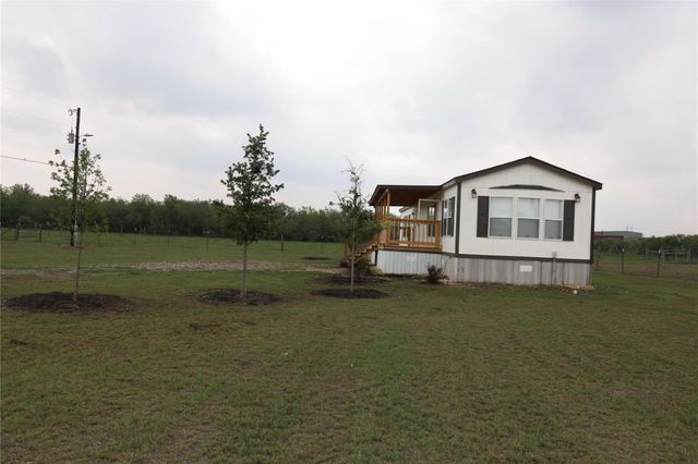 325 Lytton LN, Dale, TX 78616