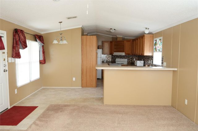 325 Lytton LN, Dale, TX 78616