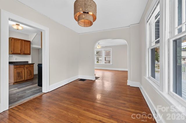 203 Pennsylvania Avenue, Asheville, NC 28806