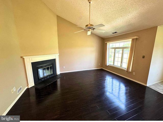38 RUTLAND LANE I, Monroe Township, NJ 08831