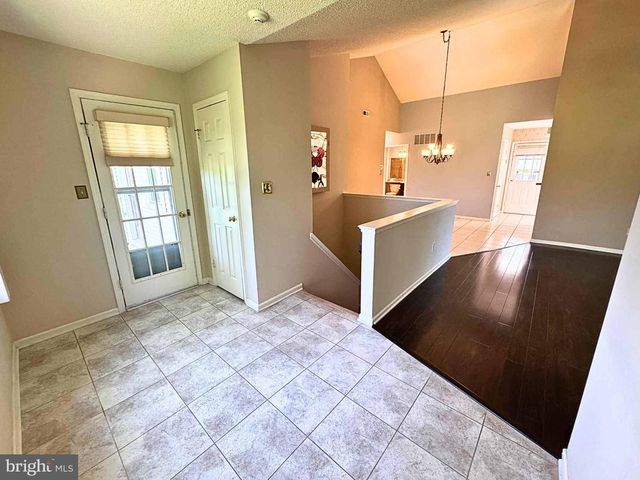 38 RUTLAND LANE I, Monroe Township, NJ 08831