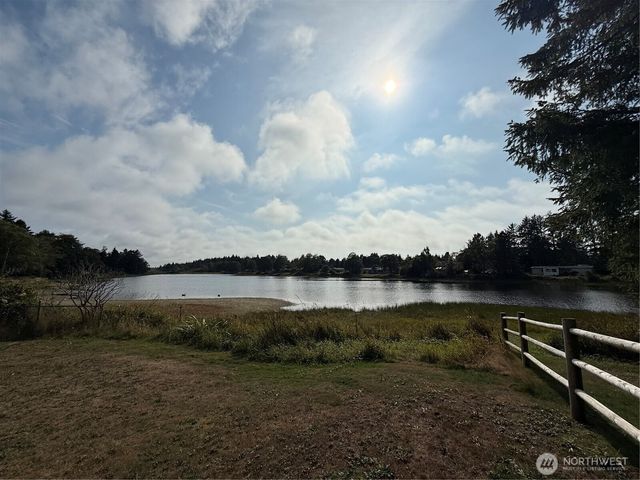 3220 241st Place, Ocean Park, WA 98640