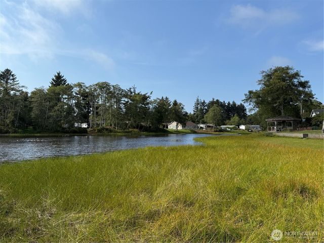 3220 241st Place, Ocean Park, WA 98640